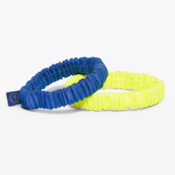 Lululemon skinny Scrunchie two pack - Picture 1 of 3